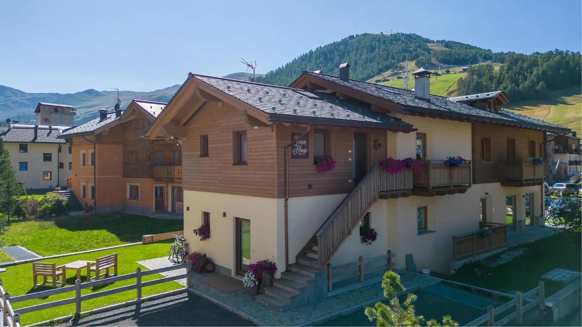 Ivan House Livigno Italien